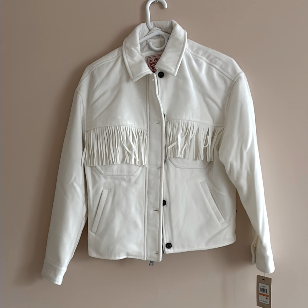Levi's White Jacket with Cropped Length and Classic Collar